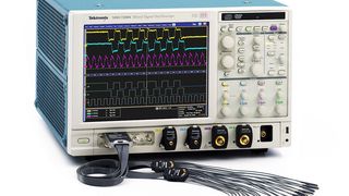 Das MSO72004 mit angeschlossenen Probes: Dank der iCapture-Funktion können analoge Eigenschaften eines digitalen Kanals untersucht werden (Archiv: Vogel Business Media)