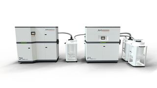 Vollständig automatisiert: Beim 3D-Druck sorgen integrierte Pulveraufbereitung sowie Nachbearbeitung der gedruckten Polymerbauteile für skalierbare Produktion vom Einzelstück bis zur Serie. (Bild: Rösler)