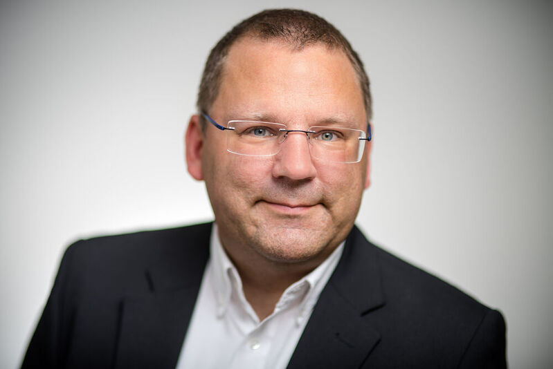 Michael Künsebeck: In diesem Jahr gründete er die künsebeck e² consulting und schloss sich einem Partnernetzwerk mit der matthias holsten e² consulting GmbH und in4ma an.