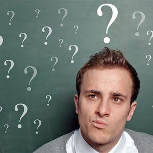 Kein qualifiziertes Feedback nach Interviews oder bei Absagen zu geben, wirkt unprofessionell und schadet dem Unternehmen.