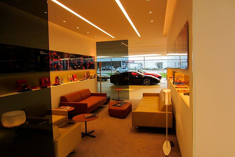 Gemäß den aktuellen CI-Richtlinien kamen unter anderem neue Büros und Lounges hinzu. (Foto: Tamsen)