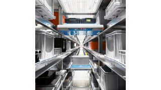 Die autonomen Transportroboter von Servus helfen beim effizienten Bewirtschaften automatischer Kleinteilelager (AKL). (Servus)