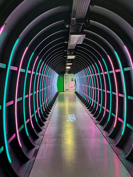 Ein Tunnel unter dem Eisbach führt in das unterirdische Rechenzentrum. (Bild: ewg - VIT)