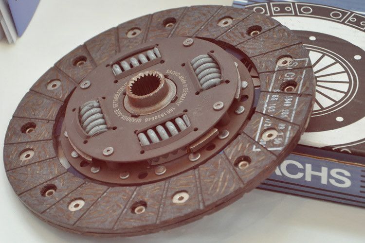 Gefälschte ZF-Kupplungsscheibe. (Foto: Rehberg)