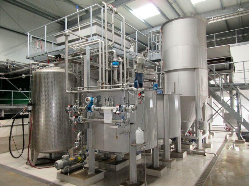 Effiziente Filtertechnik zur Prozesswasser-Aufbereitung aus der Weizenstärkeherstellung bei Crespel & Deiters in Ibbenbüren
 (Leiblein)