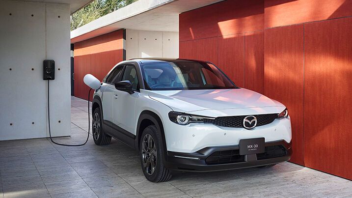 Der MX-30 ist nicht das einzige Mazda-Modell, das von einem Rückruf betroffen ist.(Bild:  Mazda)