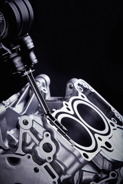 Using 5-axis scanner inspection on coordinate measuring machines (CMM) avoids some disadvantages known from systems with only three linear axes. (Renishaw)
