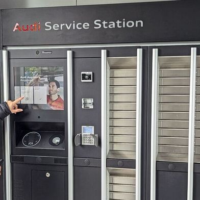 Immer mehr Kunden nutzen bei Schwaba in Augsburg die Servicestation, um ihren Wagen zur Wartung oder Reparatur abzugeben.  (Bild: Rosenow – VCG)