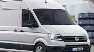 Der neue VW Crafter ist erstmals auf der IAA Nutzfahrzeuge im September zu sehen. (VW)