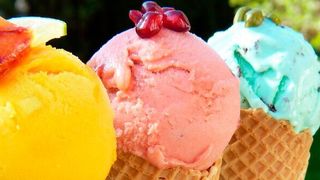 Casein wird unter anderem für die Herstellung von industriellem Speiseeis benötigt. (gemeinfrei)