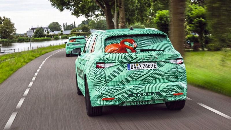 Gleich zum Start wird es den Elroq in vier Varianten mit 125KW/170 PS bis 220 kW/300 PS sowie mit drei unterschiedlichen Batteriegrößen geben. 55, 63 und 82 kWh. (Bild: Skoda)