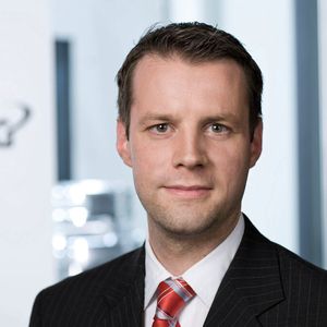 „Die von MAG entwickelte Technik für direkte Zuführung des Stickstoffs an die Werkzeugschneide ist hochproduktiv, kontaminationsfrei und umweltfreundlich“, betont MAG-Technikchef Lang.