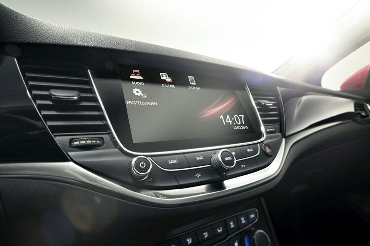 Im neuen Astra ist von Beginn an der Telematik-Dienst Onstar integriert. (Foto: Opel)