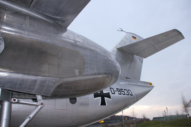 Impressionen in und rund ums Dornier-Museum zu Friedrichshafen....Von Alpha-Jet, bis fast zum Zeppelin... (Königsreuther)