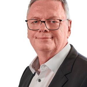 Andreas Matthé, CEO Electrical Products bei Siemens Smart Infrastructure: „Um das rasante KI-Wachstum zu ermöglichen, benötigen wir zügig intelligente, zuverlässige und skalierbare Stromversorgungslösungen für Rechenzentren. In Kombination mit unseren elektrischen Produkten und Lösungen ist Rittal ein idealer Partner, wenn es um Tempo und Standardisierung bei Infrastruktur geht.(Bild:  Siemens)
