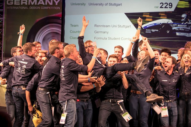 Die Gewinner der Formula Student Germany 2018 stehen fest: Uni Stuttgart holt sich den Titel in der Kategorie Verbrennungsmotor.  (FSG / Schulz)