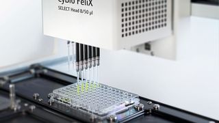 Głowica Select Head przeznaczona do platformy Cybio Felix Liquid Handling charakteryzuje się wyjątkową elastycznością, przyspiesza przebieg procesów, takich jak wybór próbek (hit picking) i normalizacja, oraz ułatwia wykonywanie skomplikowanych transferów, jak podano w komunikacie prasowym. (Zdjęcie:Analytik Jena)