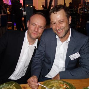 Christian Nagel (l.), ALSO, würde mit Karsten Sukic, APC, das letzte Reiskorn teilen.(Bild: IT-BUSINESS)