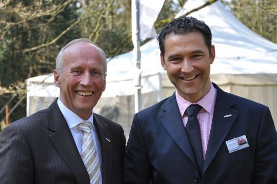 Hans-Otto Olde, Firmengründen und Gesellschafter, und Christian Rönsch, Geschäftsführer der May-&-Olde-Gruppe haben sich für 2012 viel vorgenommen.  (Foto: Richter)