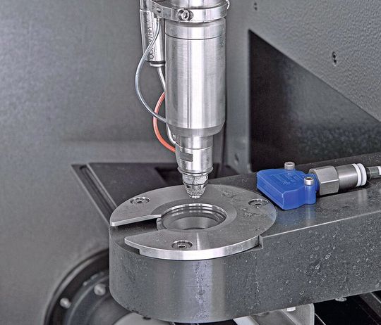 Diese Messzelle dient zur Erfassung der Laserenergie innerhalb des Wasserstrahls.(Bild:  Synova)