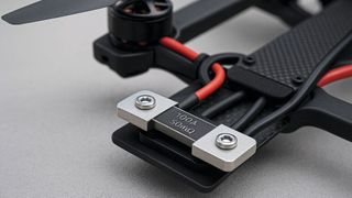 Shunts mit Aluminiumanschlüssen passen ideal zu Kabeln aus Aluminium, die längst Standard sind, wenn es um Gewichtseinsparung in mobilen Anwendungen geht. (Bild: Wickeder)