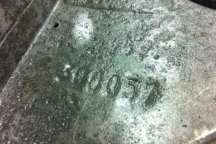 Grund: Es ist die Nummer 57 und damit eines der ältesten 901-Modelle die das Porsche-Werk verlassen haben. (Bild: Porsche)