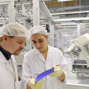 Um sich von der Konkurrenz abzuheben, setzen die Hersteller auf höhere Zellenwirkungsgrade. 