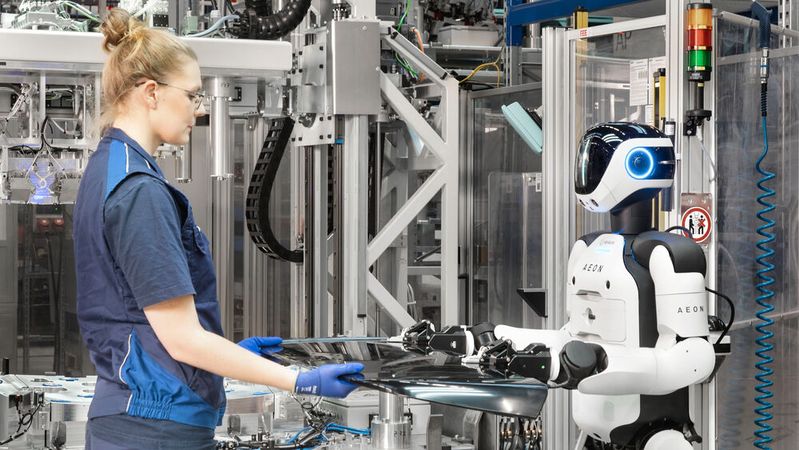 BMW hat mit dem Piloteinsatz von humanoiden Robotern im Werk Leipzig begonnen.(Bild:  Die Photodesigner)