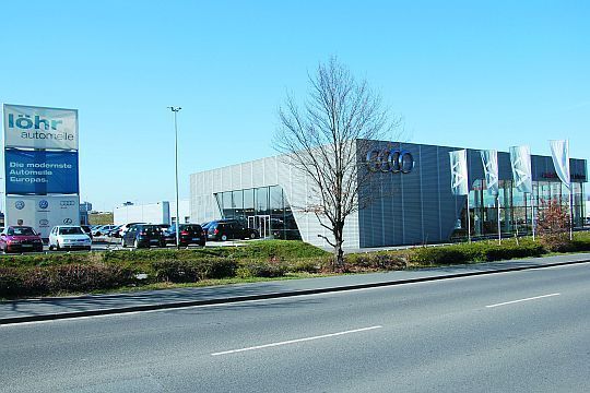 Unverwechselbar ist die Fassade des Audi-Terminals. (Archiv: Vogel Business Media)