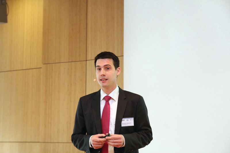 „Das gesamte Paket Servopresse ist schon mittendrin in Industrie 4.0“, sagt Apostolos Papaioannou, Advanced Technology Manager beim Pressenhersteller Aida. (Bild: Itasse)