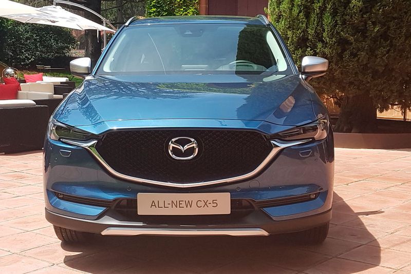 Die Frontpartie wirkt flacher und breiter als beim Vorgänger. (Mauritz)