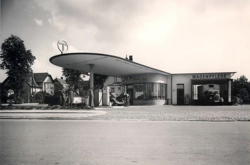 Abb.5: Eine Haltermann-Tankstelle aus dem Jahr 1957. (Bild: Haltermann)