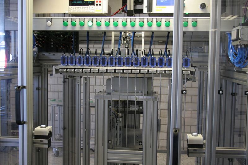 Automatische Endprüfung und Dokumentation. Bei jedem Messeinsatz wird der Nullpunkt, die Genauigkeitsklasse ermittelt und eine Isolationsprüfung durchgeführt. (Bild: Endress+Hauser)