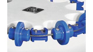 Jede austauschbare Spitze besteht aus zwei Hälften, die auf jede Speiche geschraubt werden, ohne dass das Antriebsrad entfernt werden muss. (Bild: Flexicon)