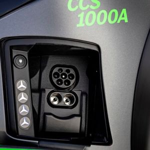 Today, charging via CCS plug is standard.(Image: Mercedes-Benz)