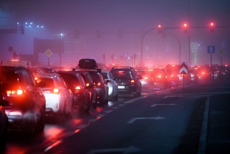 Today, there is a worldwide impetus to reduce our carbon footprint by electrifying society. Therefore 125m electric vehicles are planned until 2030. (gemeinfrei)