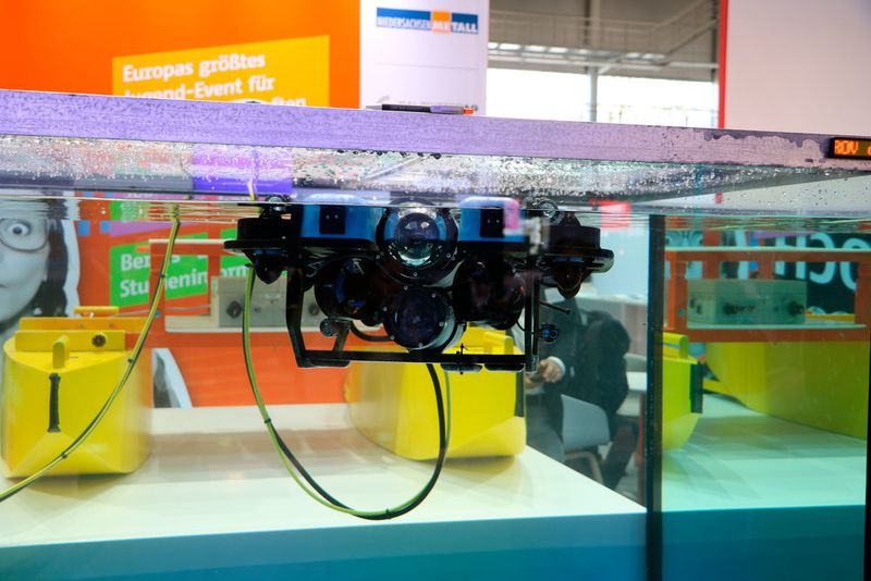 
Die Jade Hochschule zeigt autonome maritime Systeme, die mithilfe 3D-Messtechnik unter Wasser navigieren und Objekte rekonstruieren können.
 (K.Juschkat/konstruktionspraxis/elektrotechnik)