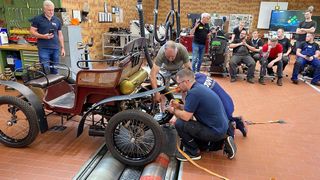 Eines der ältesten fahrbereiten Fahrzeuge: Der Wartburg-Motorwagen durfte jüngst seine Leistung unter Beweis stellen. (Bild: TÜV Thüringen )