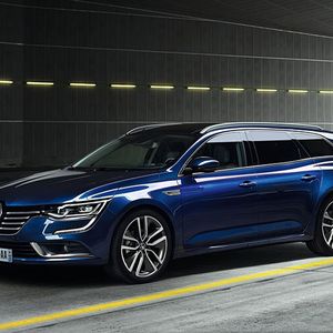 Renault stellt seiner Mittelklasselimousine Talisman die Kombiversion Grandtour zur Seite.