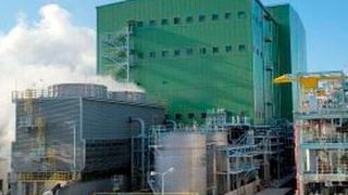 The new EOA factory is a smart factory and its operations are based on an automated control system. (Lotte Chemical)