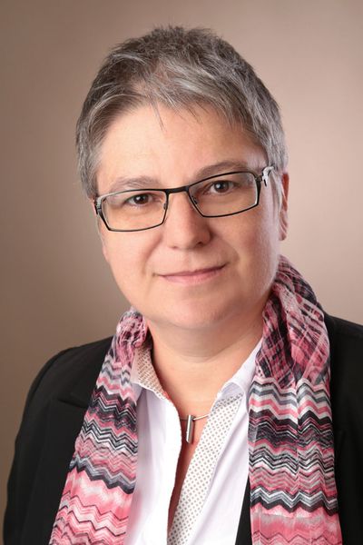 „Eine ausgezeichnete Keramik kann ohne die entsprechende keramikgerechte Konstruktion nicht ihr volles Potenzial entwickeln.“ Ulrike Wiech, Produktmanagerin Verschleißschutz, Ceramtec-Etec  (Bild: Ceramtec)