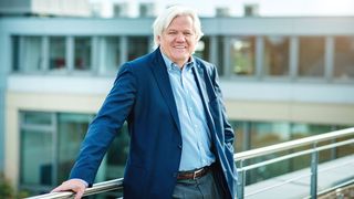 Hans Beckhoff, Gründer und geschäftsführender Inhaber: „Wir bleiben unserem Motto treu, jedes Jahr unser Portfolio evolutionär weiterzuentwickeln und alle fünf bis sieben Jahre eine revolutionär neue Technologie vorzustellen.“ (Bild: Beckhoff Automation)
