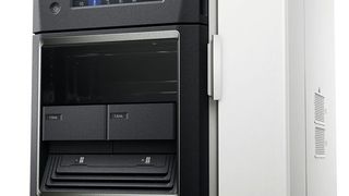 Die neue kompakte HPLC i-Series Plus erhöht die analytische Produktivität durch automatisierte Probenvorbereitung. (Shimadzu)
