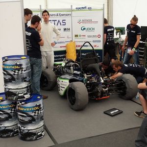 Pit-Stopp beim Team der Ruhr Universität Bochum: Das Team erreichte 2014 den 36 Platz unter 75 Teilnehmenden Teams.