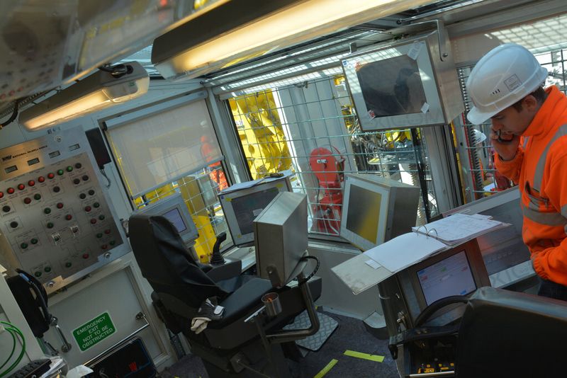 The control centre of the VDD 400.2 offshore deep drilling rig. (Picture: Jacob)