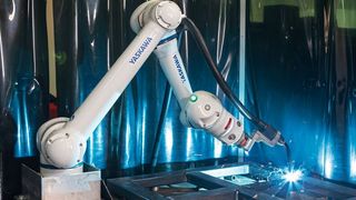 Die Cobot-Schweißzelle Weld4me von Yaskawa ist ein kollaborativer und einfach bedienbarer Roboter mit professionellen Schweißfunktionen. (Bild: Yaskawa Europe)
