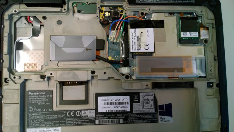 Nach dem Entfernen eines Metalldeckels und einer weiteren verschraubten Abdeckung gelangt man an Komponenten wie das LTE-Modul von Qualcomm, die WLAN-Karte oder die SATA-SSD im M.2-Format. (Vogel IT-Medien)