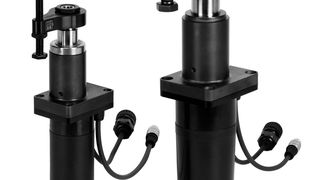 Der AMB-Aussteller Roemheld sieht sich als Pionier in Sachen elektromechanischer Spanntechnik. Das beweisen die Laubacher auf der Messe mit diesen Schwenkspannern.  (Bild: Roemheld)