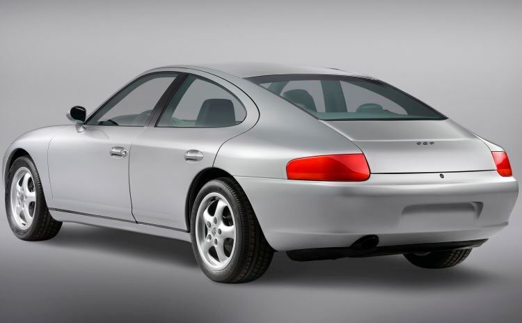 Das Fahrzeugdesign wurde von Harm Lagaay entworfen und enthielt bereits einige stilistische Merkmale, die bei späteren Fahrzeugentwürfen des Porsche 968, Porsche 993 und 996 aufgegriffen wurden. (Porsche AG)