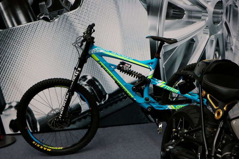 Impressionen von der Hermle-Hausausstellung. (Sonnenberg)